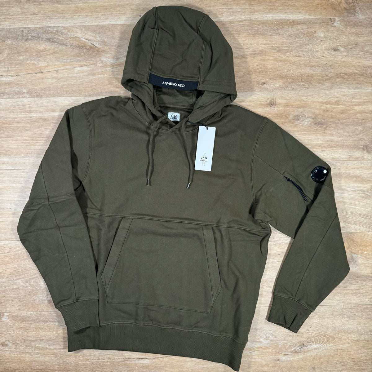 C.P. Company Diagonal Raised Fleece Lens Hoodie in Ivy Green