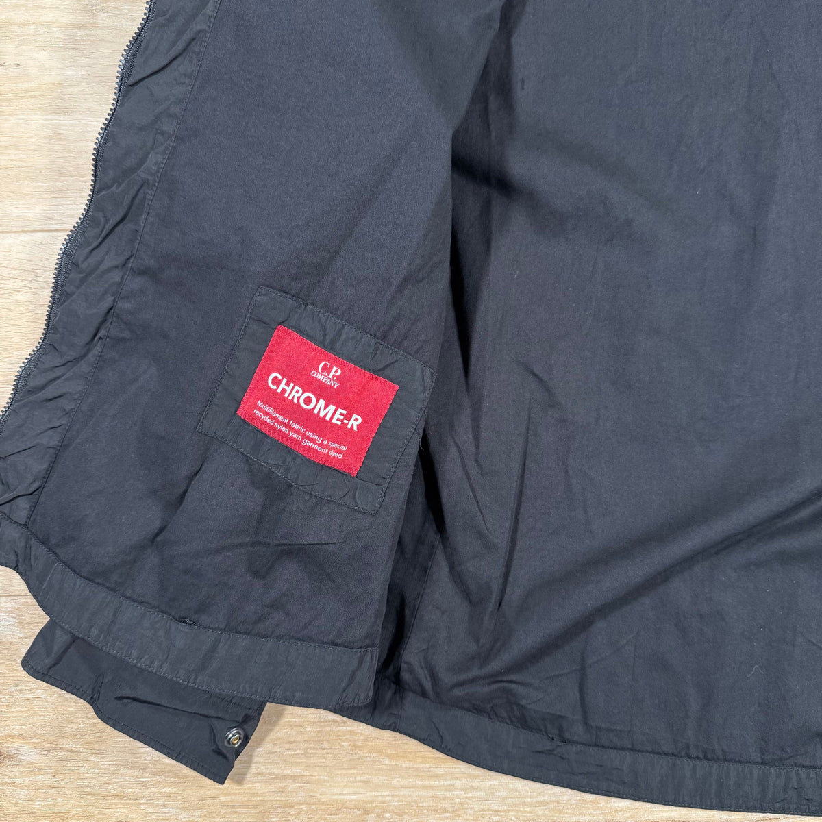 C.P. Company Chrome-R Lens Overshirt in Black