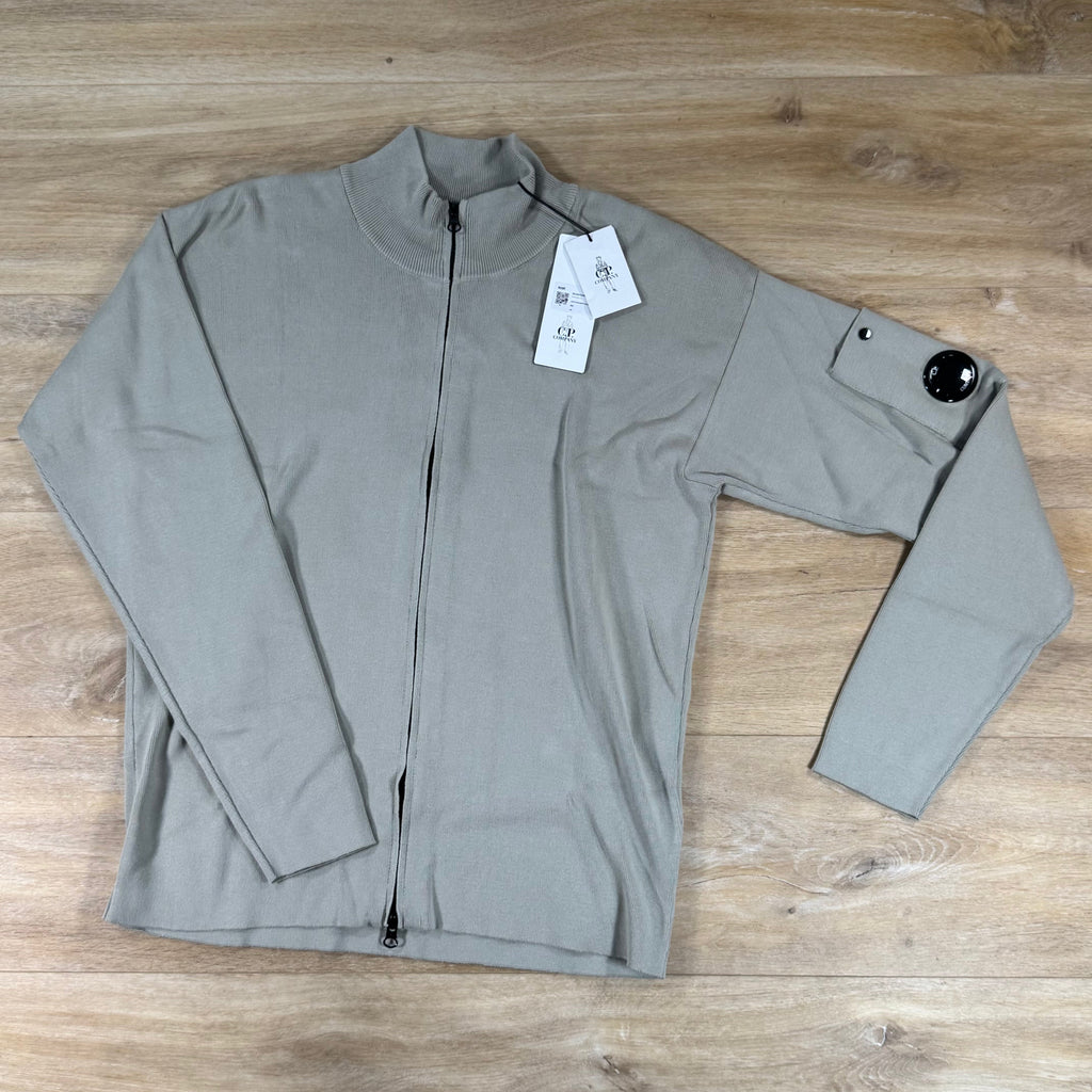C.P. Company Cotton Sea Island Zipped Lens Cardigan in Dove