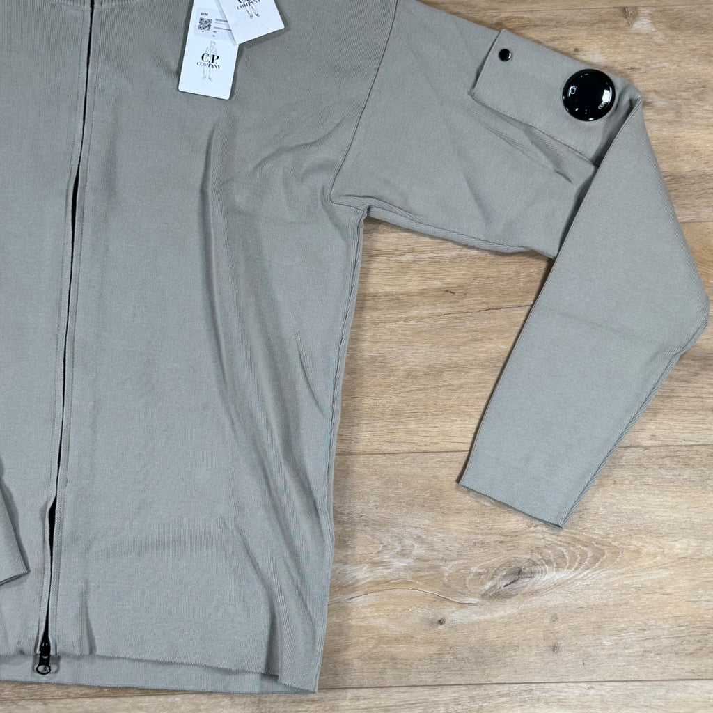C.P. Company Cotton Sea Island Zipped Lens Cardigan in Dove