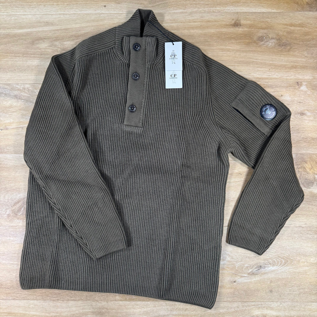 C.P. Company Full Rib Cotton Half Button Lens Sweater in Ivy Green