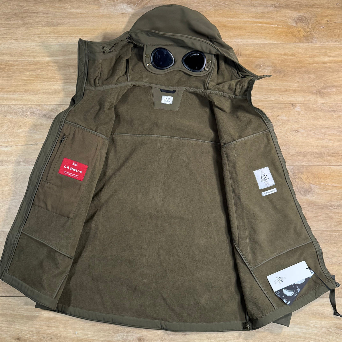 C.P. Company Shell-R Goggle Jacket in Ivy Green