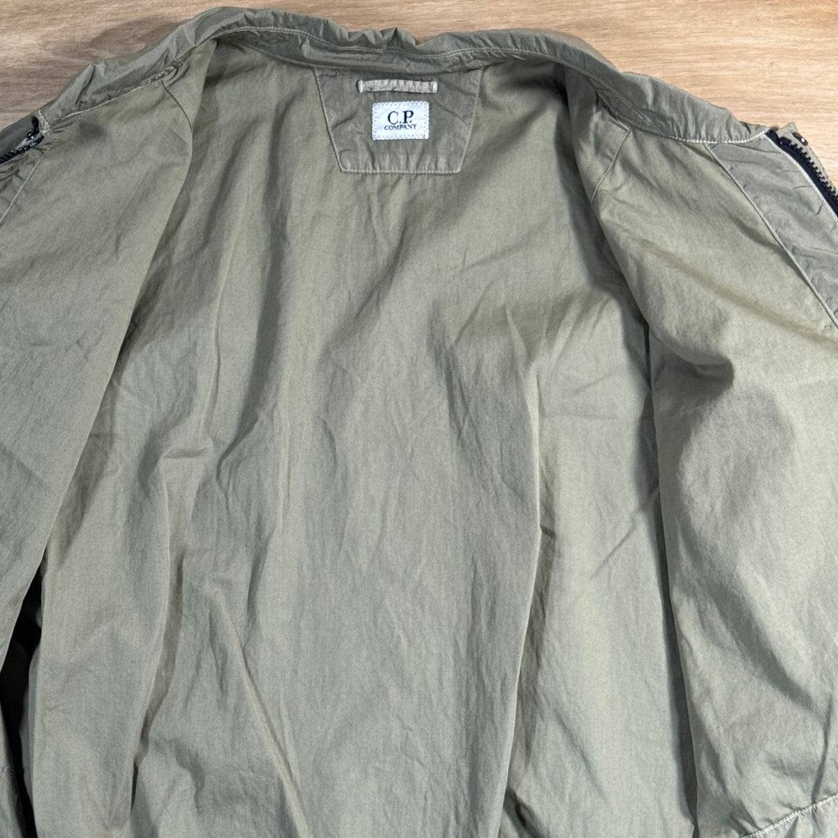 C.P. Company Chrome-R Chest Pocket Lens Overshirt in Fallen Rock - Beige