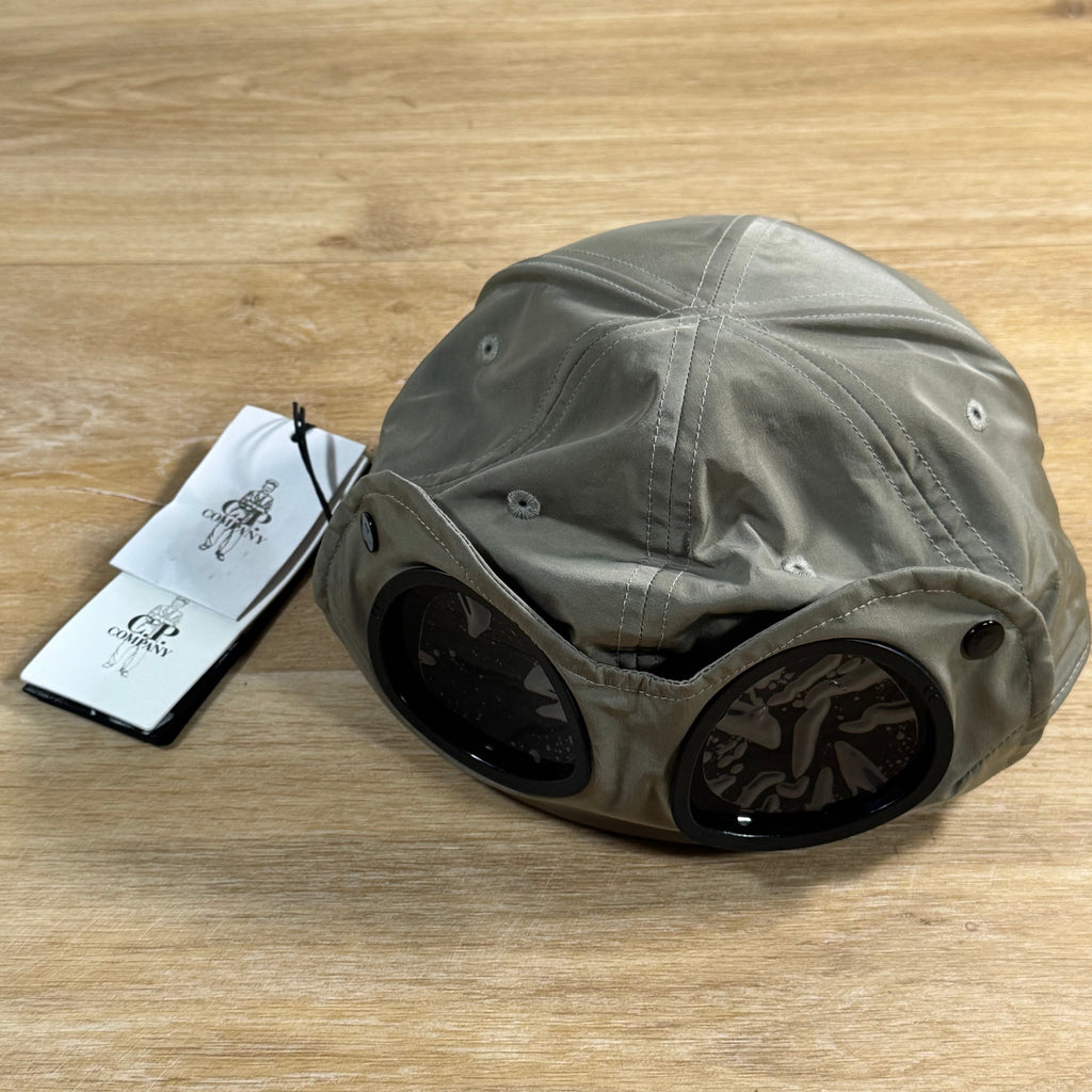 C.P. Company Chrome-R Goggle Cap in Fallen Rock - Beige