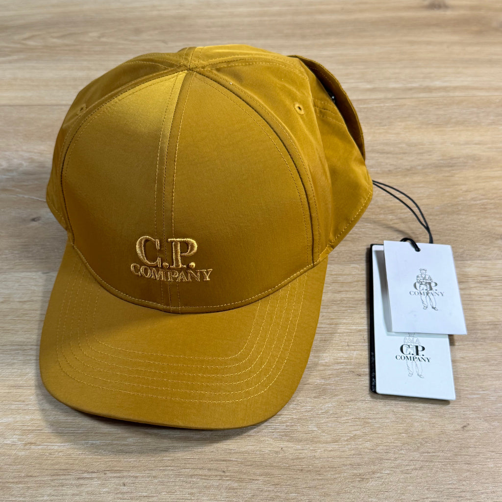 C.P. Company Chrome-R Goggle Cap in Buck Thorn Brown