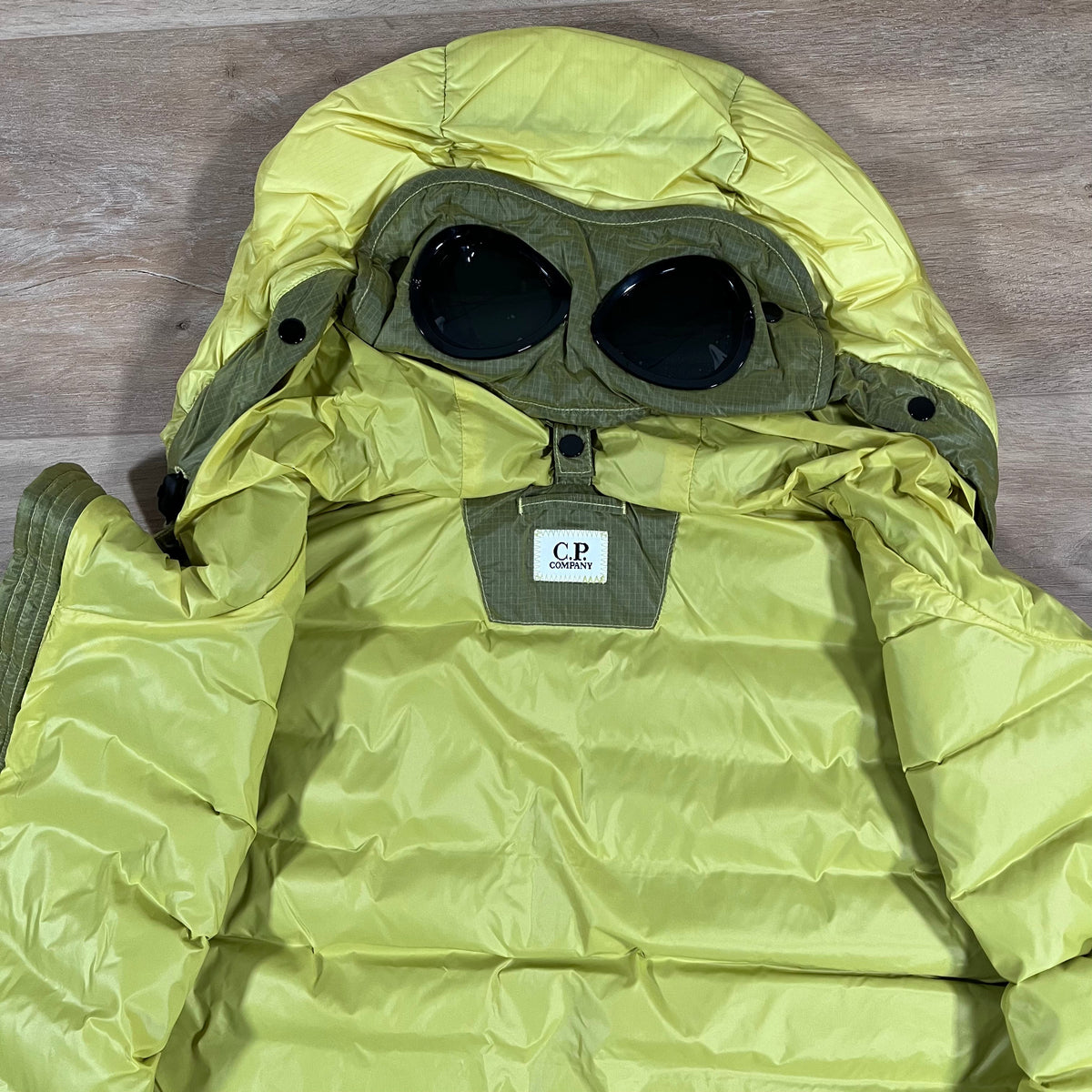 C.P. Company D.D. Shell Goggle Down Gilet in Green Sheen - Yellow
