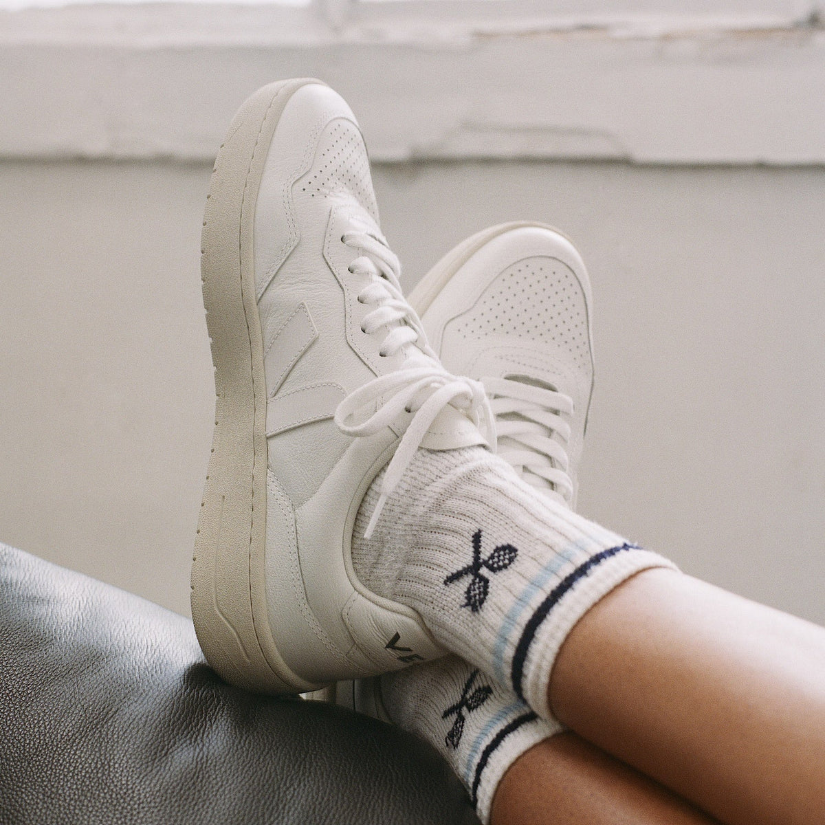 Men's V-90 LEATHER WHITE
